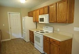 120 Knox Ct, Rock Hill, S Rent 550 Deposit 550 Total 1100 in Rock Hill, SC (Photo 9 of 11)