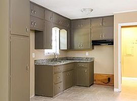 2204 Shirley Dr in Birmingham, AL (Photo 2 of 5)