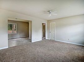 421 Cheri Ln in Daphne, AL (Photo 2 of 3)