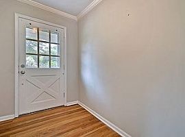 759 Gypsy Ln, Mount Pleasant, Sc 29464 3 Beds 2 Baths in Mount Pleasant, SC (Photo 10 of 12)