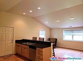 3257 Shady Pines Ln, Virginia Beach, Va 23456 1 Bed 1 Bath 760  in Virginia Beach, VA (Photo 3 of 11)