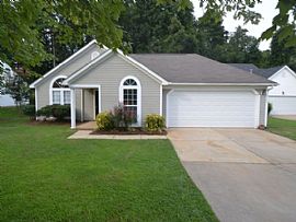 10114 Mountain Flower Ct, Rent 650 Deposit 650 Total 1300 in Charlotte, NC