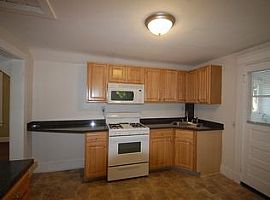 103 Quinnipiac Ave,  North Haven, Ct 06473 in North Haven, CT (Photo 4 of 8)