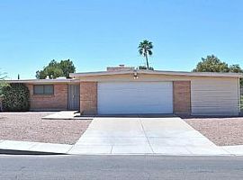 9041 E Sierra St, Tucson, Az 85710 in Tucson, AZ (Photo 2 of 7)