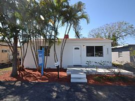 2644 Hayes St, Hollywood, Fl 33020 3 Beds 2 Baths in Hollywood, FL