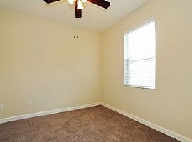 11432 Flora Springs Dr, Riverview, Fl 33579 4 Beds 3 Baths in Riverview, FL (Photo 8 of 12)