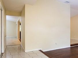 9440 Nw 13th St, Plantation, Fl 33322 3 Beds 2 Baths in Plantation, FL (Photo 4 of 12)