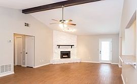 10914 Horse Track Dr, Jacksonville, Fl 32257 3 Beds 2 Baths in Jacksonville, FL (Photo 5 of 7)