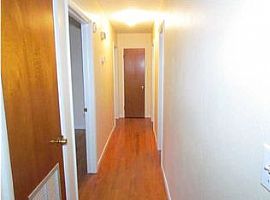 413 Andrew Dr, Valparaiso, Fl 32580 Rent $650 and Dep $650 in Valparaiso, FL (Photo 6 of 7)