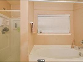 5843 Silver Oak, Missouri City, Tx 77459 3 Beds 2 Baths in Missouri City, TX (Photo 5 of 8)