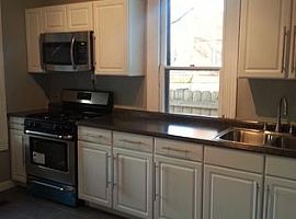 2 Beds 1 Bath in Louisville, KY (Photo 3 of 3)