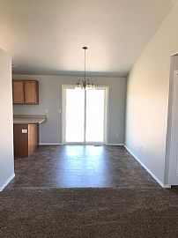 3 Bedrooms, 2 Baths 1400 Sqft in Moses Lake, WA (Photo 7 of 9)