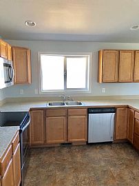 3 Bedrooms, 2 Baths 1400 Sqft in Moses Lake, WA (Photo 9 of 9)