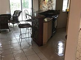 25 Nw 143rd St, Rent Is $900 and Deposit Is $900 in Miami, FL (Photo 3 of 11)
