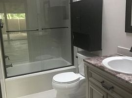 11320 Sw 114th Lane Cir, Rent Is $900 and Deposit Is $900 in Miami, FL (Photo 5 of 9)