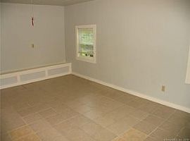 42b Boston Post Rd, Guilford, Ct 06437 in Guilford, CT (Photo 4 of 8)