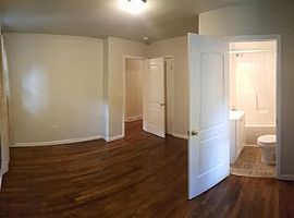 14 Merlocke Dr, Rent Is $700 and Deposit Is $700 in Greenville, SC (Photo 6 of 12)