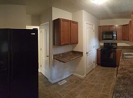 14 Merlocke Dr, Rent Is $700 and Deposit Is $700 in Greenville, SC (Photo 8 of 12)