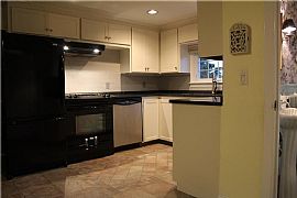 25 Mount View Dr, Cranston, Ri 02920 3 Beds 2.5 Baths 2,243 Sqf in Cranston, RI (Photo 2 of 2)