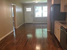 19 Bridwell Ave, Rent Is $500 and Deposit Is $500 in Greenville, SC (Photo 3 of 11)