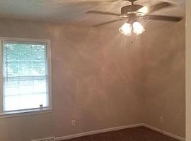 414 Brailsford Blvd, Rent Is $500 and Deposit Is $500 in Summerville, SC (Photo 6 of 10)