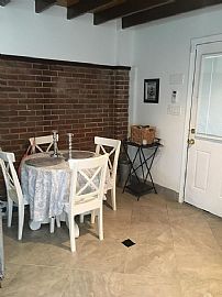 1 Bed 1 Bath  in Houston, TX (Photo 5 of 5)