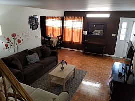 Vernon Hills, Il 60061 2 Beds 2 Baths in Vernon Hills, IL (Photo 3 of 7)