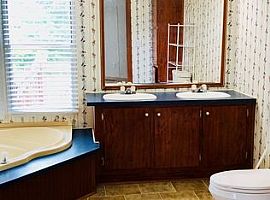 310 Resthome Rd, Wilkesboro, Nc 28697 3 Beds 2 Baths 1,323 Sqft in Wilkesboro, NC (Photo 11 of 12)