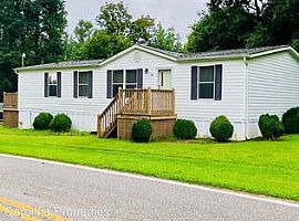 310 Resthome Rd, Wilkesboro, Nc 28697 3 Beds 2 Baths 1,323 Sqft in Wilkesboro, NC (Photo 2 of 12)