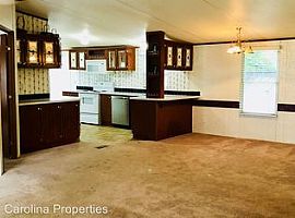 310 Resthome Rd, Wilkesboro, Nc 28697 3 Beds 2 Baths 1,323 Sqft in Wilkesboro, NC (Photo 7 of 12)