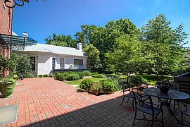 Kentucky Lexington 40508 Central Downtown Apartments in Lexington, KY (Photo 5 of 8)