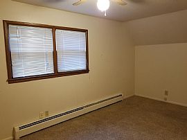 714 11th Ave N, Fargo, Nd 58102 3 Beds 1 Bath 1,274 Sqft in Fargo, ND (Photo 3 of 4)