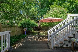 30 S Ferris St, Irvington, Ny 10533 3 Beds 1.5 Baths 1,512 Sqft in Irvington, NY (Photo 3 of 8)