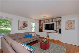 30 S Ferris St, Irvington, Ny 10533 3 Beds 1.5 Baths 1,512 Sqft in Irvington, NY (Photo 5 of 8)