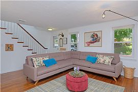 30 S Ferris St, Irvington, Ny 10533 3 Beds 1.5 Baths 1,512 Sqft in Irvington, NY (Photo 6 of 8)