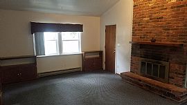 27 Cindy Dr, Williamsville, Ny 14221 3 Beds 1.5 Baths 1,600 Sqf in Williamsville, NY (Photo 2 of 4)