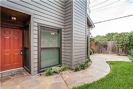 Well Furnish Apartment at 4023 Rive Ln in Addison, TX (Photo 2 of 3)