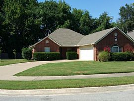 4 Beds 2 Baths in Fayetteville, AR