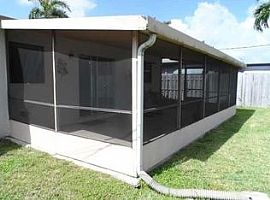 1119 Ne 8th St, Rent Is $1000 Amd Deposit Is $1000 in Hallandale Beach, FL (Photo 11 of 11)