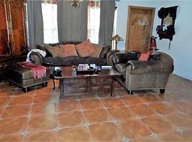 1119 Ne 8th St, Rent Is $1000 Amd Deposit Is $1000 in Hallandale Beach, FL (Photo 9 of 11)