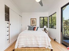 Affordable Single Family House in Los Angeles, CA (Photo 12 of 12)