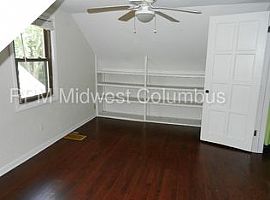 1696 Hess Boulevard Columbus Oh, Columbus, Oh 43212 4 Beds 2 Ba in Columbus, OH (Photo 6 of 8)