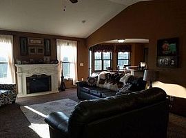 615 Mountain Meadow Dr, Jackson, Oh 45640 4 Beds 3 Baths in Jackson, OH (Photo 2 of 6)
