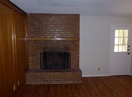 3 Beds 2 Baths For More Information Call (979) 493-0047 in Fort Worth, TX (Photo 6 of 11)