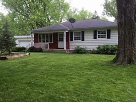 5029 Tomahawk Trl, Madison, Wi 53705 2 Beds 1 Bath in Madison, WI