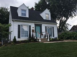 428 10th St, Neenah, Wi 54956 3 Beds 2 Baths in Neenah, WI