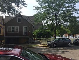 137 W Garfield Ave, Milwaukee, Wi 53212 Ren$800 and Dep$800 in Milwaukee, WI