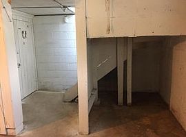 137 W Garfield Ave, Milwaukee, Wi 53212 Ren$800 and Dep$800 in Milwaukee, WI (Photo 6 of 9)