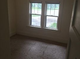 941 Sheridan Rd, Kenosha, Wi 53140 2 Beds 1.5 Baths in Kenosha, WI (Photo 5 of 7)