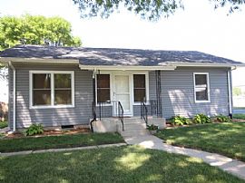 605 S Eastern Ave, Manhattan, Il 60442 2 Beds 1 Bath 1,060 Sqft in Manhattan, IL